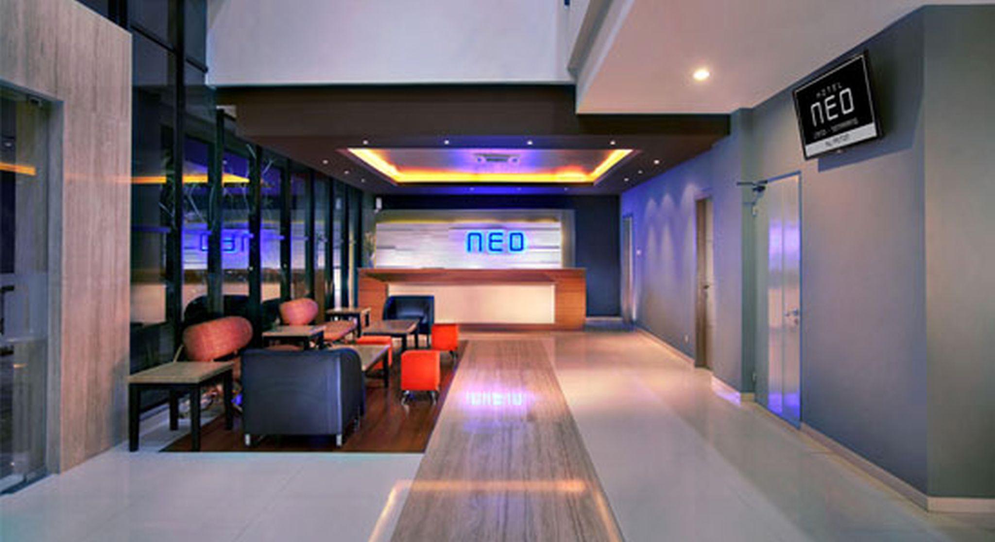 Hotel Neo Candi Simpang Lima - Semarang By Aston Екстериор снимка