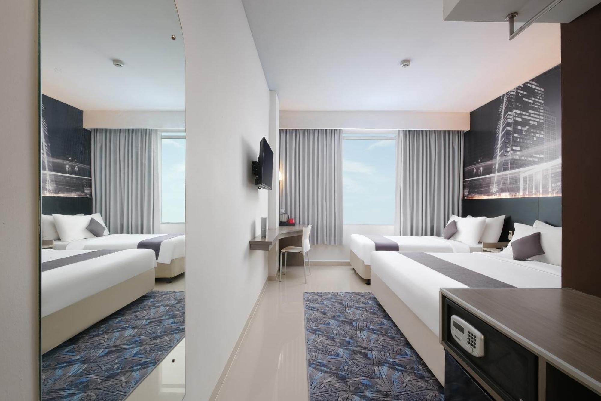 Hotel Neo Candi Simpang Lima - Semarang By Aston Екстериор снимка