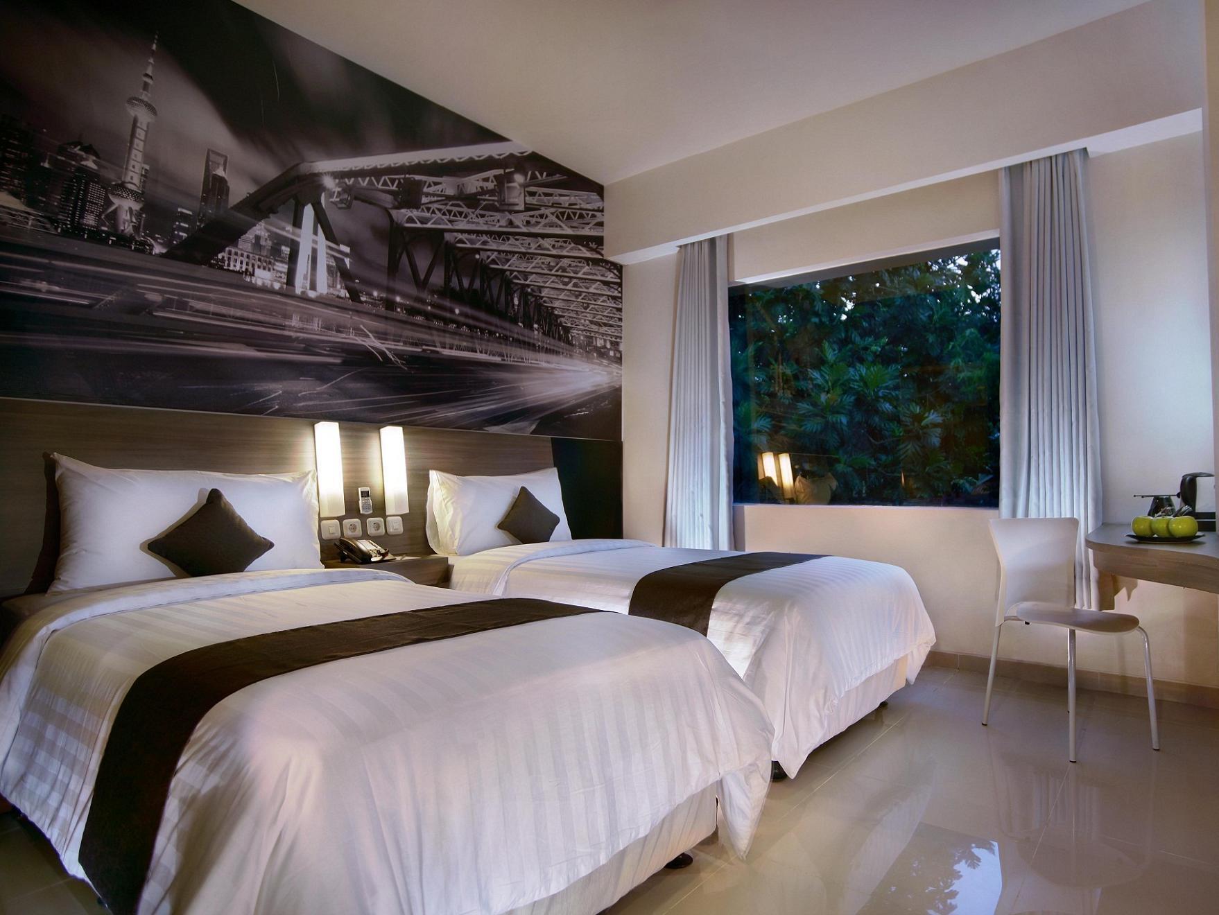 Hotel Neo Candi Simpang Lima - Semarang By Aston Екстериор снимка